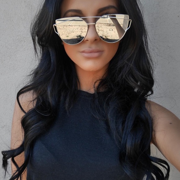 Mirrored Sunglasses - Picture 2 of 3