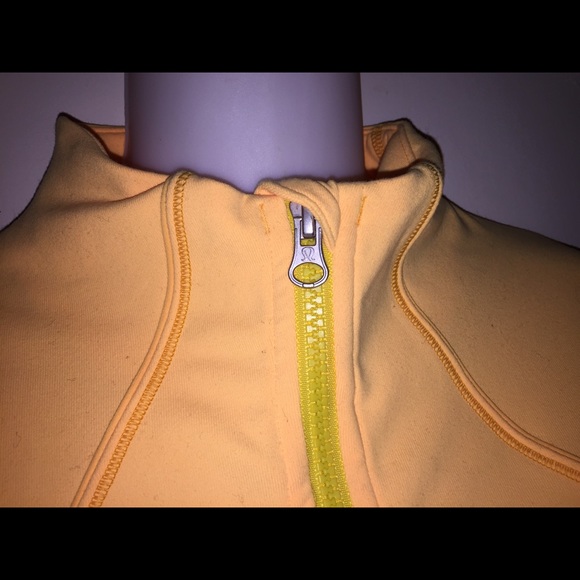 Lululemon Jacket - Picture 2 of 4