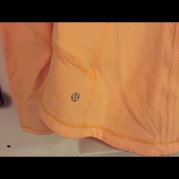 Lululemon Jacket - Picture 3 of 4
