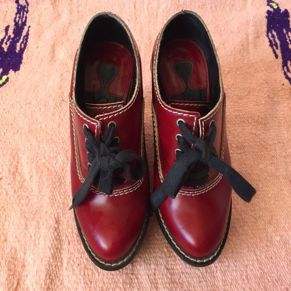 Chloe Doc Martens Fall 2007 Runway - Picture 2 of 4