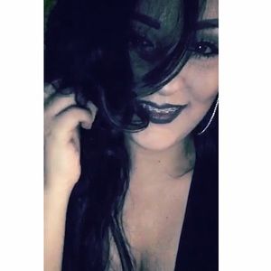 Meet your Posher, Areliz