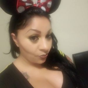 Meet your Posher, Yadira