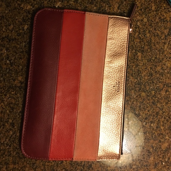 Beautiful Fossil leather clutch 9.5*6.5inch - Picture 1 of 4