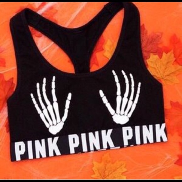 Not selling looking for it🙌🏻🙌🏻 size large