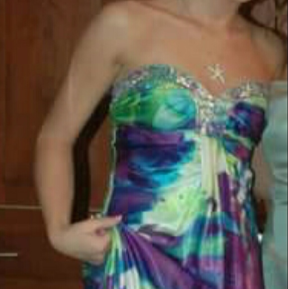 Beautiful prom dress!