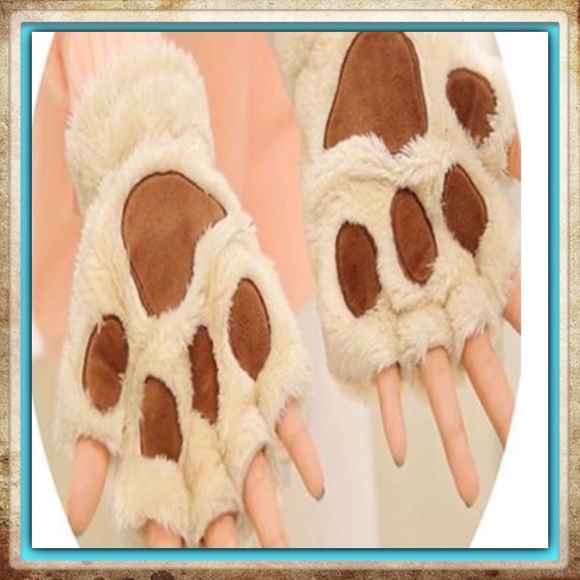 Bear Paw Fingerless Gloves - Picture 7 of 7