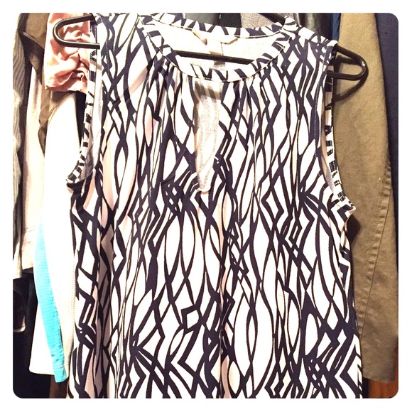 2 banana republic tops