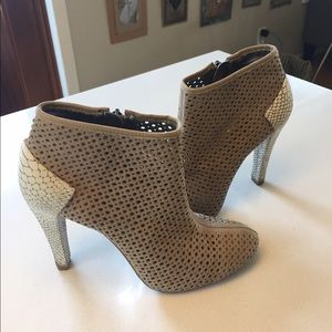 FINAL PRICE! BCBGMAXAZRIA Leather "MA-BERNADETTE"