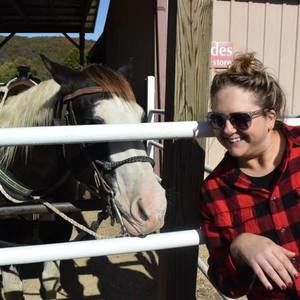 Meet your Posher, Ashley