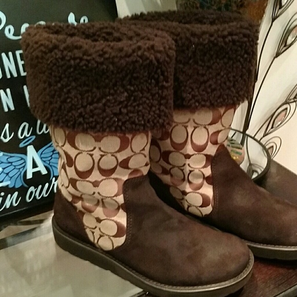 Coach Shoes - Sz 7.5 Coach boots(UGG-like)