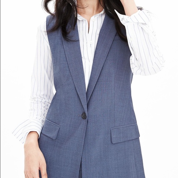 Banana Republic vest (baah) - Picture 2 of 4