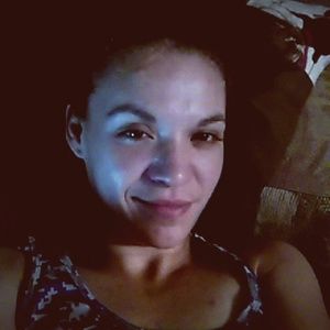 Meet your Posher, Edith