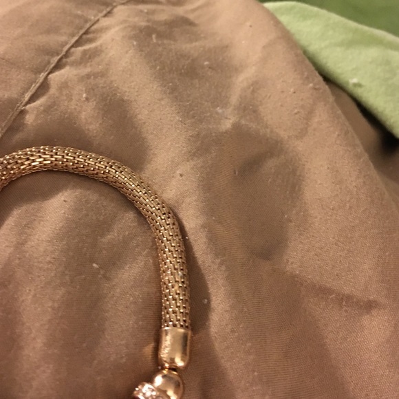 Bracket - Picture 2 of 4