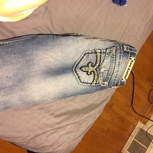 Rock revival jeans. Boot cut. ONLY WORN ONCE.