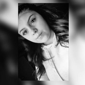 Meet your Posher, Analaya