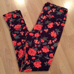 LuLaRoe OS floral leggings