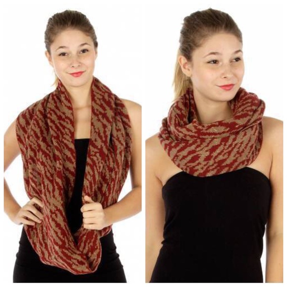 Red & Gold Metallic Infinity Scarf - Picture 3 of 3