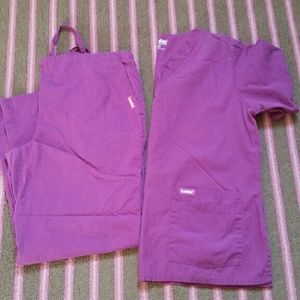 Women's Landau scrub set