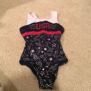 Girls leotard - XS size 4/5