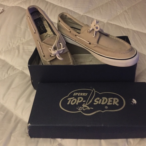 Gently worn Sperry boat shoes