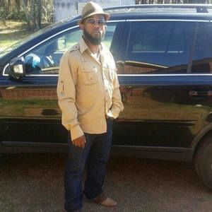 Meet your Posher, Travis