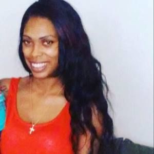 Meet your Posher, Zakia