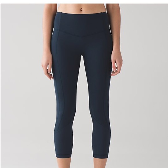 ISO!!! All the right places pant or crop 2/4