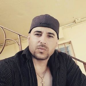 Meet your Posher, Roberto