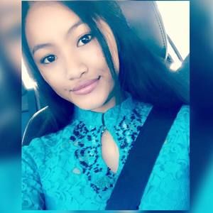 Meet your Posher, Monica