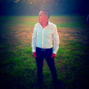 Meet your Posher, Carlos