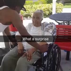 Meet your Posher, Larry