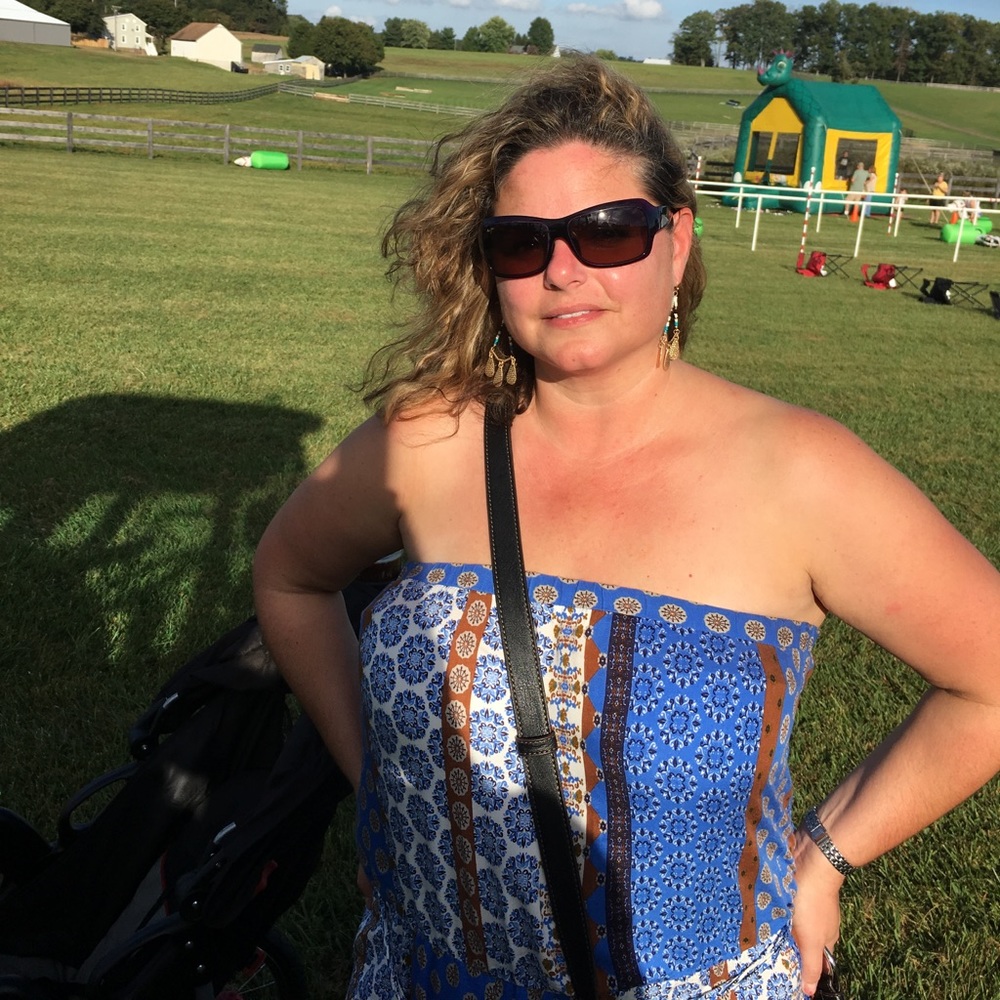 Meet your Posher, Dana