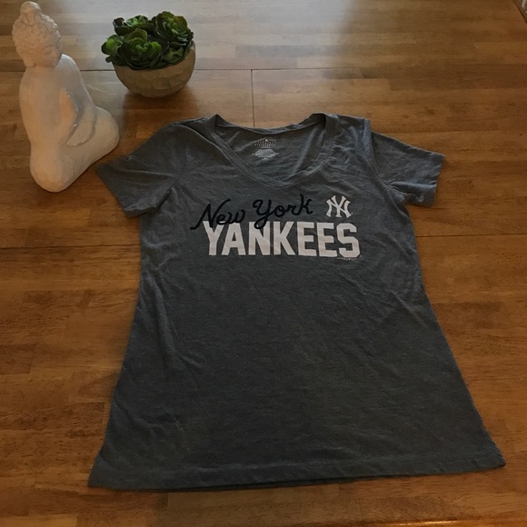 NY Yankees shirt