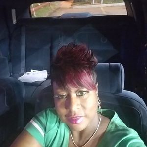 Meet your Posher, Paula
