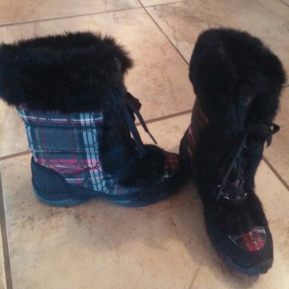 Coach Jenny winter boots size 7