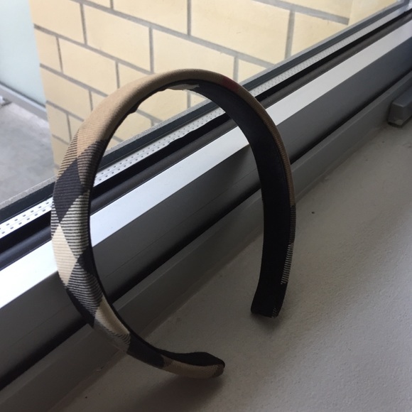 Burberry headband