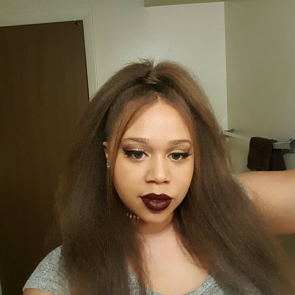 Meet your Posher, Breana