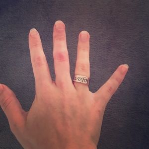 James Avery ~Friends Forever~ Ring *PRICE DROP*❗️