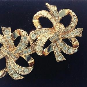 Avon Signed Kenneth Jay Lane Lustrous Bow Earring
