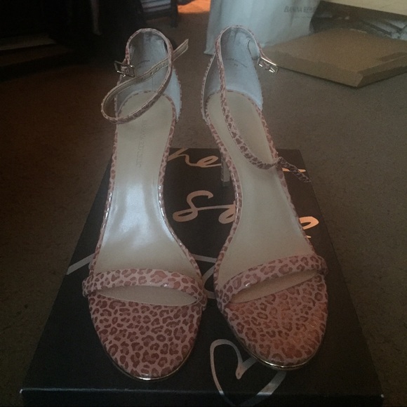 Banana Republic Shoes - Banana republic heels Banana Republic Shoes - Banana republic heels