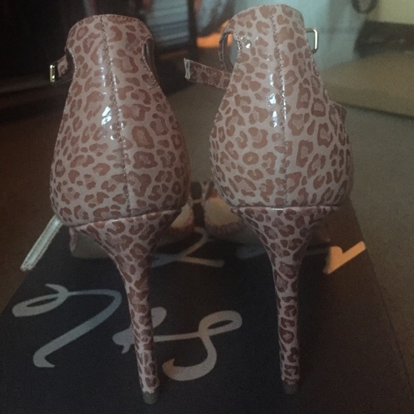 Banana Republic Shoes - Banana republic heels Banana Republic Shoes - Banana republic heels