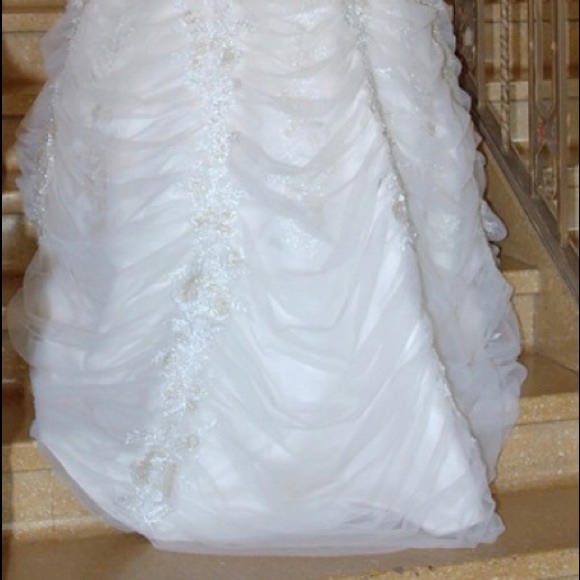 Oleg Cassini strapless ball gown wedding dress - Picture 3 of 7