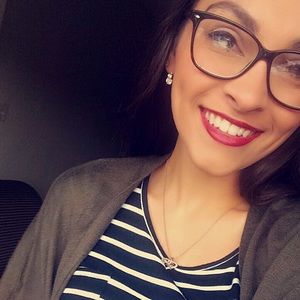 Meet your Posher, Megan