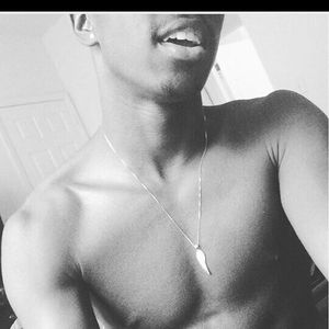 Meet your Posher, Miles