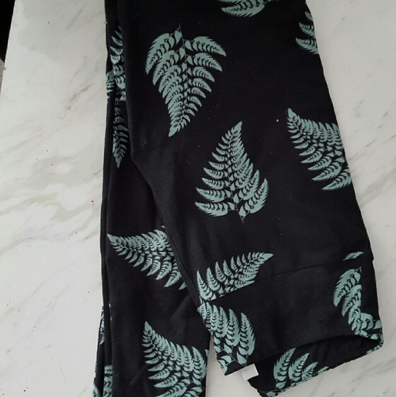Fern OS lularoe leggings EUC