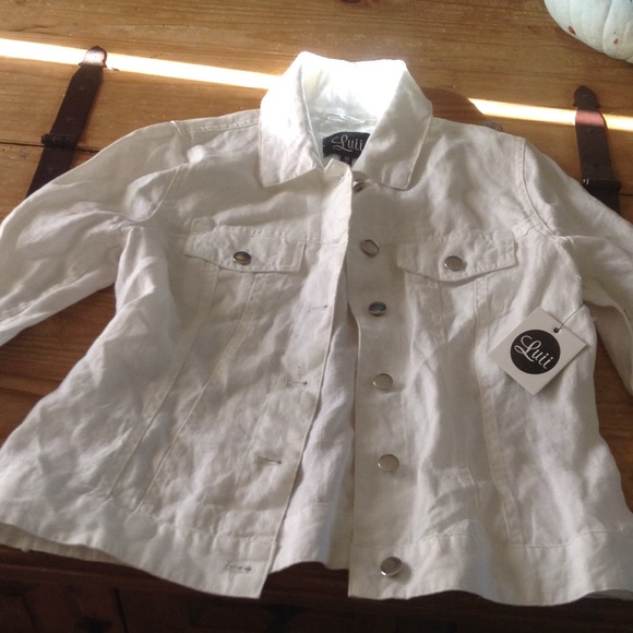 LUII Light Blazer Style Jacket
