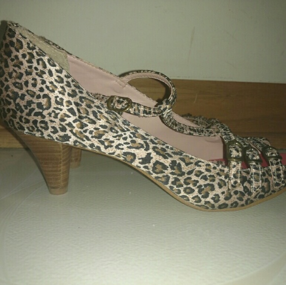 Colcci Pink Leopard Print Italian Low Heel Size 7 - Picture 5 of 8
