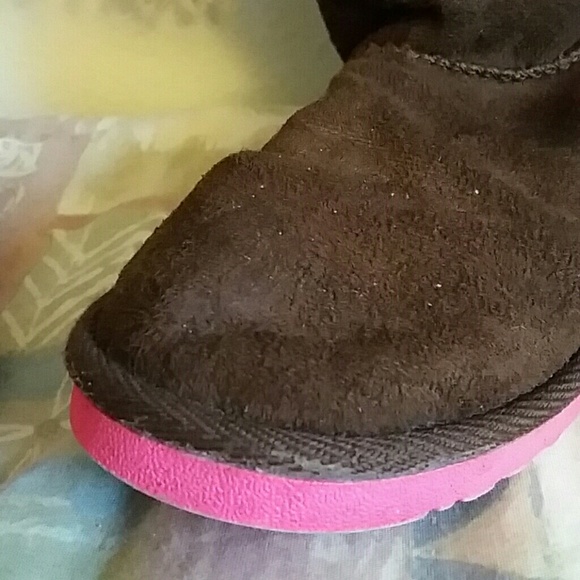 Old Navy faux suede boots - Picture 2 of 4