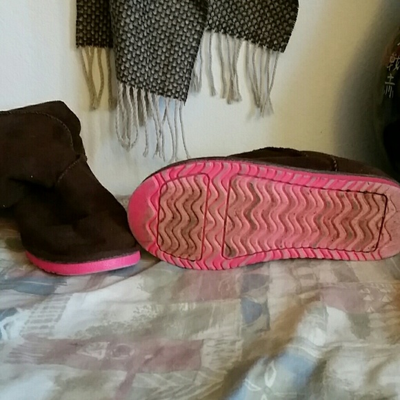 Old Navy faux suede boots - Picture 3 of 4