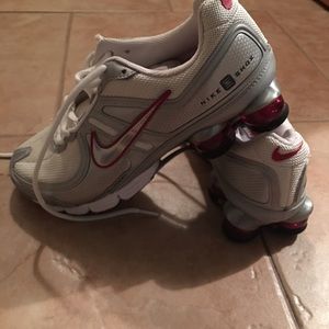 Nike experience 2 sneakers